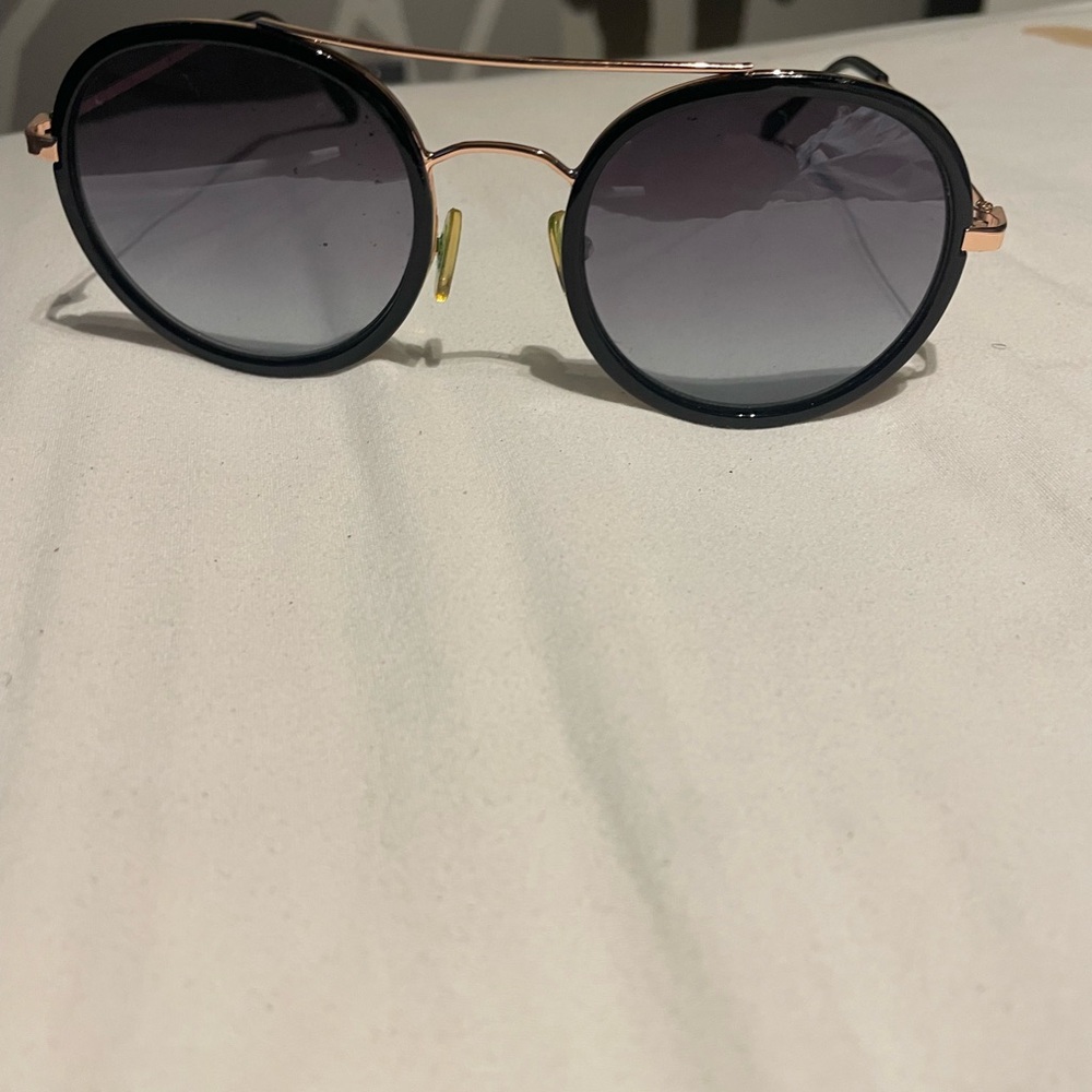 Round Black Sunglasses